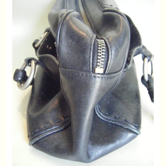 Black Leather Max Studio Shoulder Purse - Picture 4 of 10